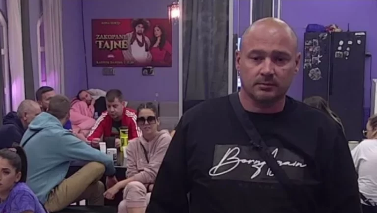 „BILA JE U PROBLEMU, U AMBISU“ Bojan Simić ponovo opleo po Ivani Šašić, pa pomenuo njenu decu