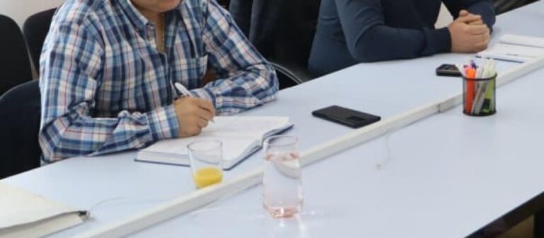 Kmeri TUŽNI, Profa  LEDEN, a Abronoša se seća VOĆKOVIH RAŽNJEVA!