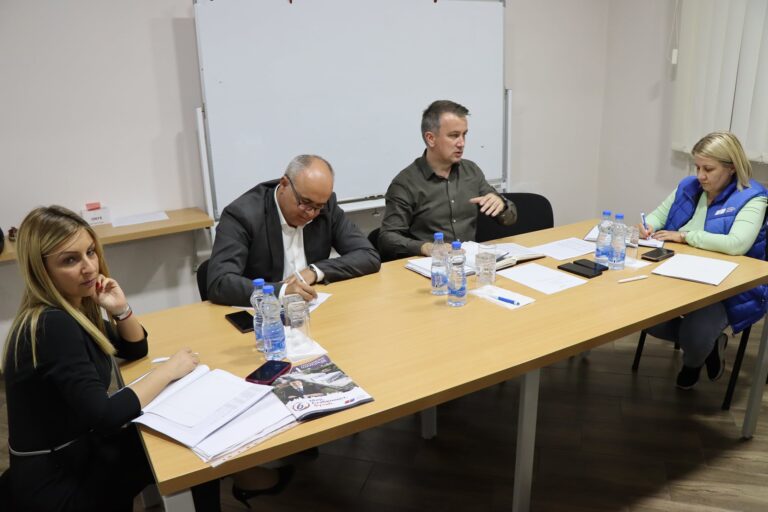 Eh kad se SETIM! Vratite nam VOĆKA, GEJ17PLUS je pretero, PEDERLUK na sve strane
