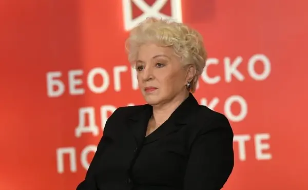 Mira Karanović šeta ožiljke od fejsliftinga: Glumica se zategla do tačke pucanja (FOTO)